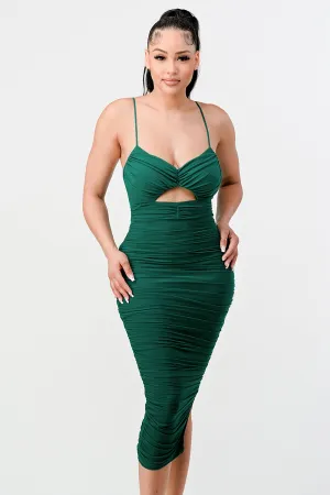 FRONT CUTOUT RUCHED BODYCON MIDI DRESS